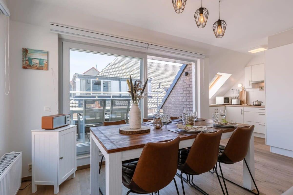 Huswell - Centrally Located Apartment With Sunny Terrace Ostende Kültér fotó